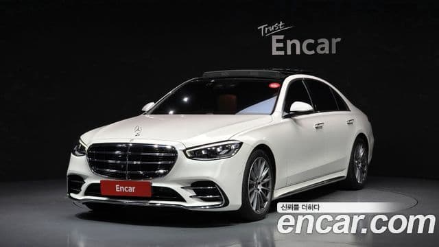 Mercedes-Benz S-Class W223 1