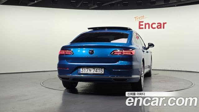 Volkswagen Arteon 4