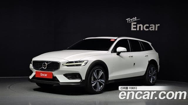 Volvo V60 Cross Country 2nd Gen