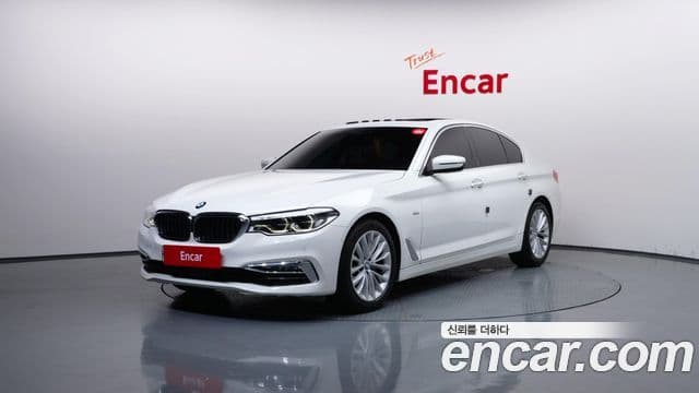 BMW 5 Series (G30)