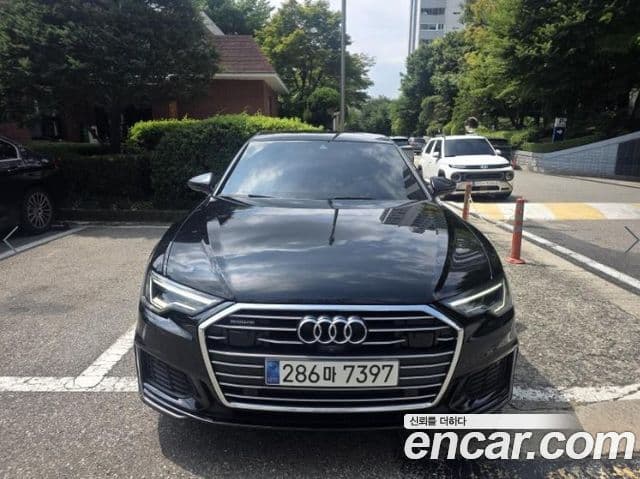 Audi A6 (C8)