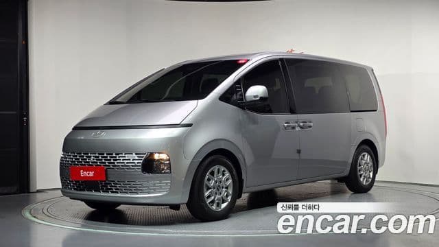 Hyundai Staria