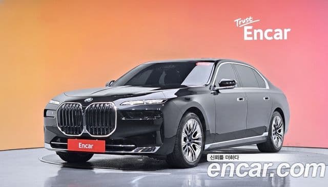 BMW 7 Series (G70)