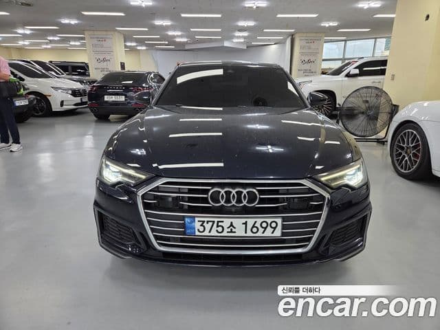 Audi A6 (C8)