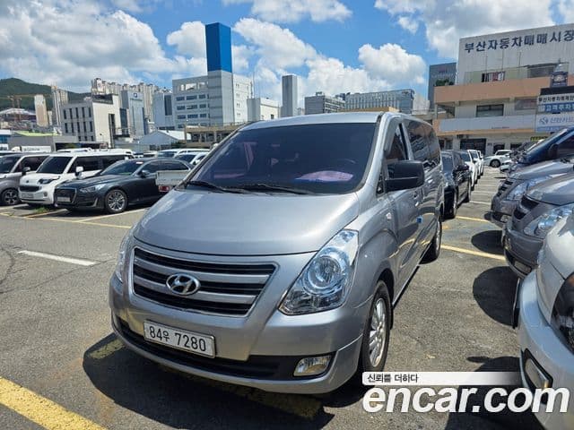 Hyundai Grand Starex