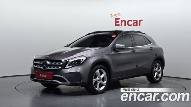Mercedes-Benz GLA-Class X156