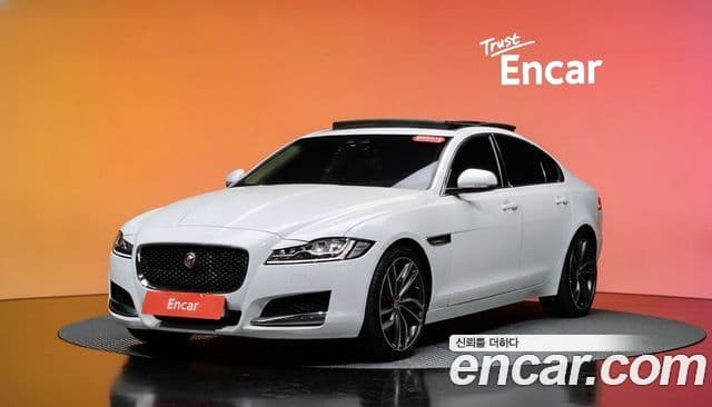 Jaguar XF (X260)