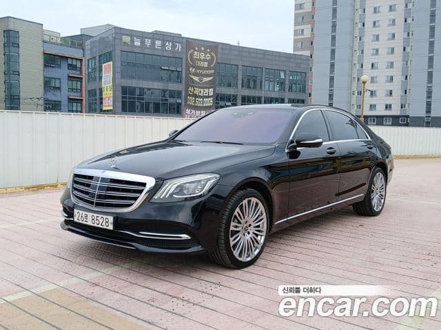 Mercedes-Benz S-Class W222
