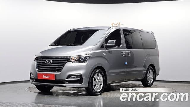 Hyundai The New Grand Starex