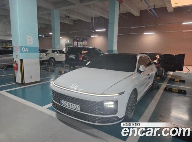Hyundai Grandeur (GN7)