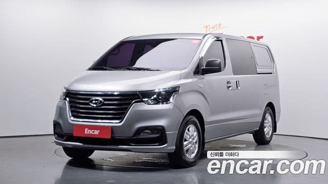 Hyundai The New Grand Starex