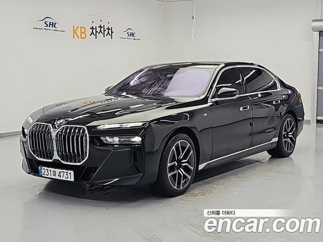 BMW 7 Series (G70)