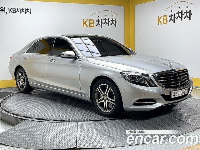 Mercedes-Benz S-Class W222
