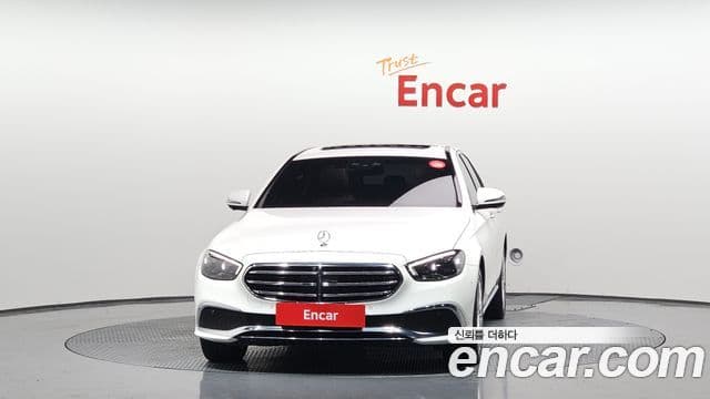 Mercedes-Benz E-Class W213 3