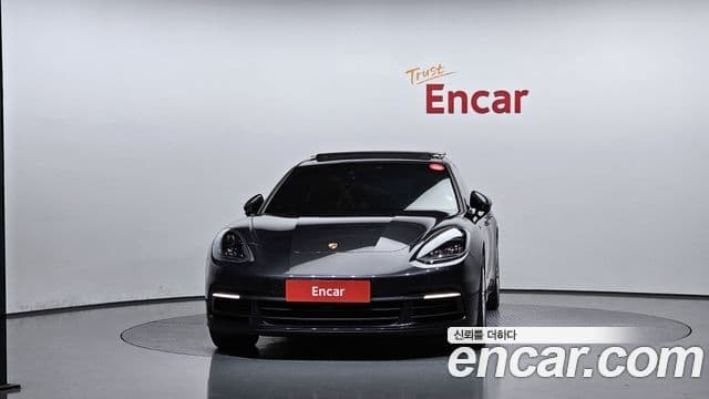 Porsche Panamera (971) 3