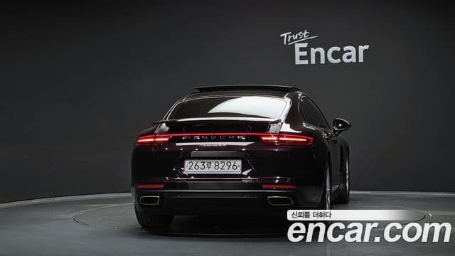 Porsche Panamera (971) 4