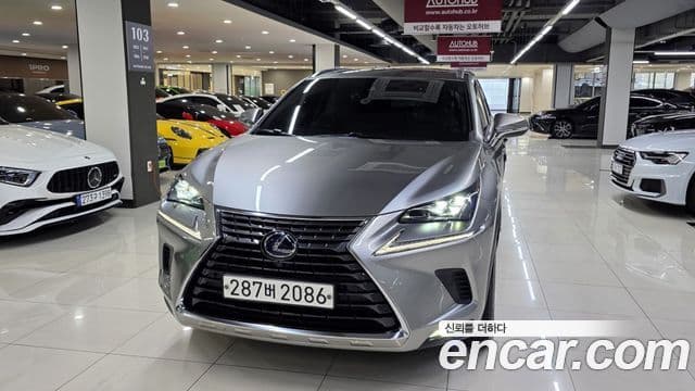 Lexus NX300h