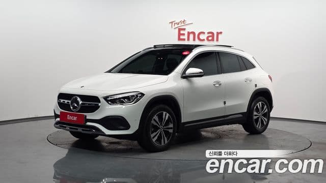 Mercedes-Benz GLA-Class H247