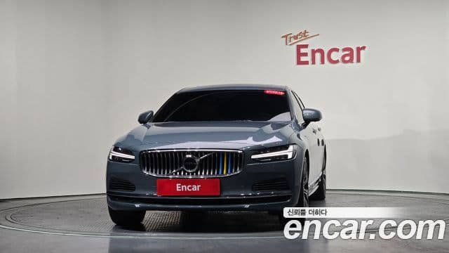 Volvo S90 3