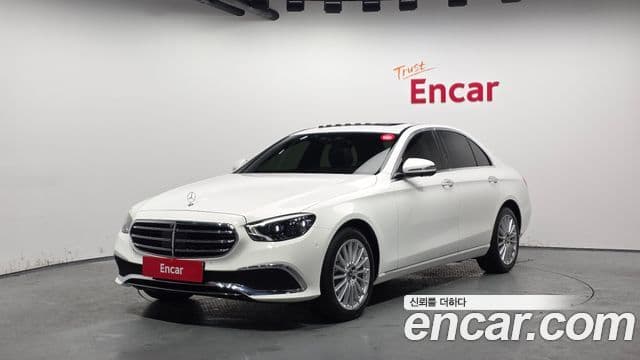 Mercedes-Benz E-Class W213 1