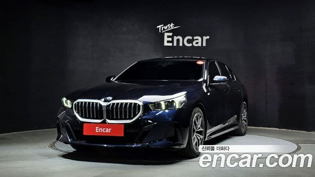 BMW 5 Series (G60)