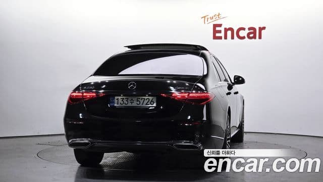 Mercedes-Benz S-Class W223 4