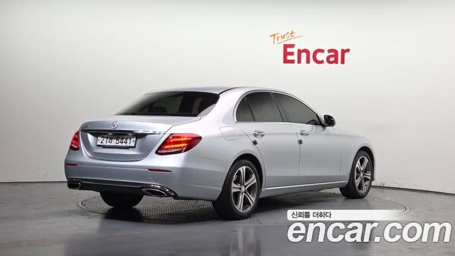 Mercedes-Benz E-Class W213 2
