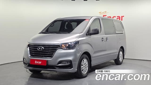 Hyundai The New Grand Starex