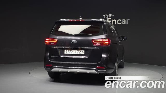 Kia The New Carnival 4