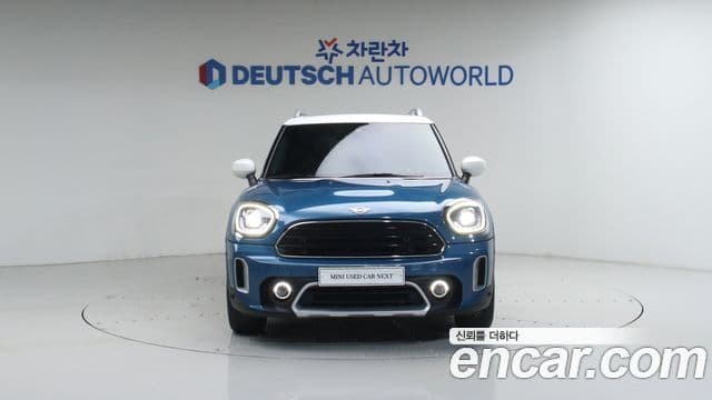 MINI Cooper Countryman 3
