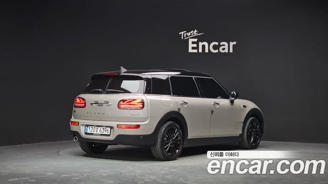 MINI Cooper Clubman 2