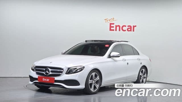 Mercedes-Benz E-Class W213 1