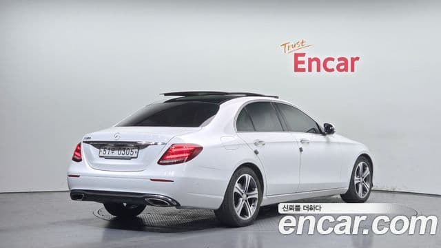 Mercedes-Benz E-Class W213 2