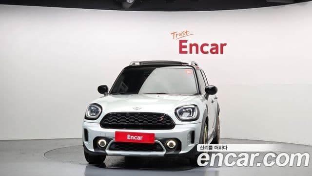 MINI Cooper SD Countryman 3
