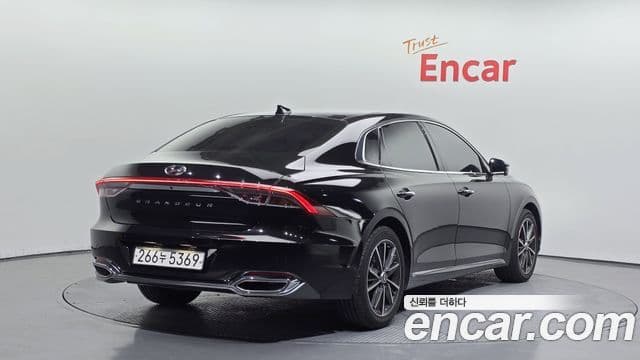 Hyundai The New Grandeur IG 2
