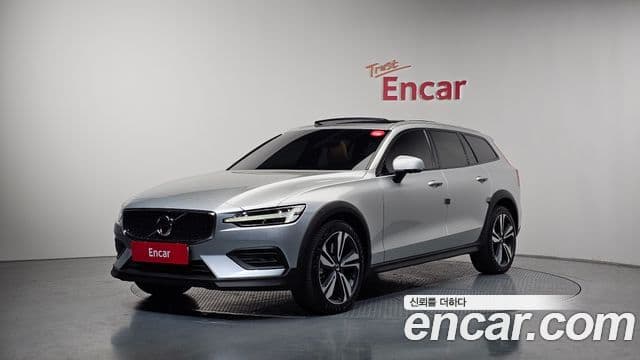Volvo V60 Cross Country 2nd Gen