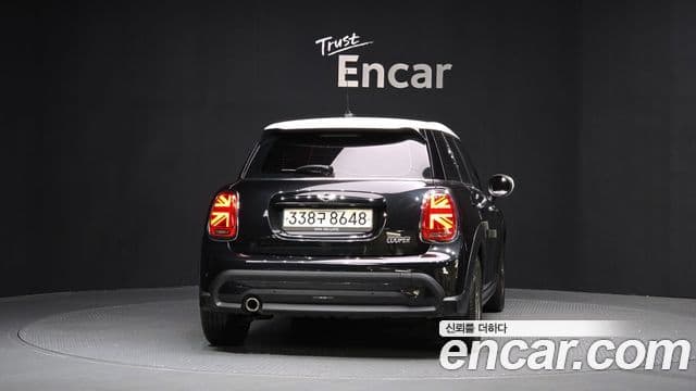 MINI Cooper 4