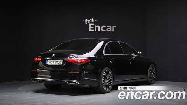 Mercedes-Benz S-Class W223 2