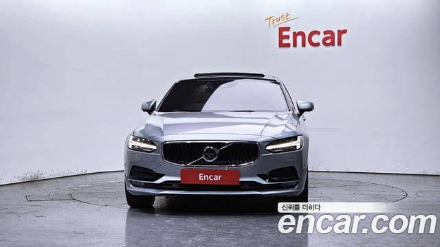 Volvo S90 3