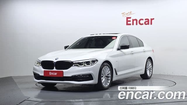 BMW 5 Series (G30)