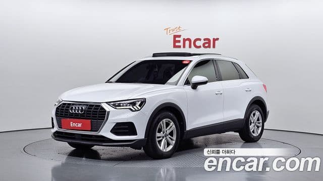 Audi Q3 (F3)