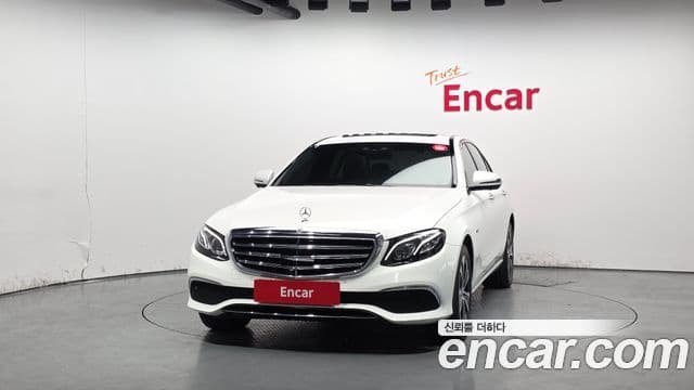 Mercedes-Benz E-Class W213 3