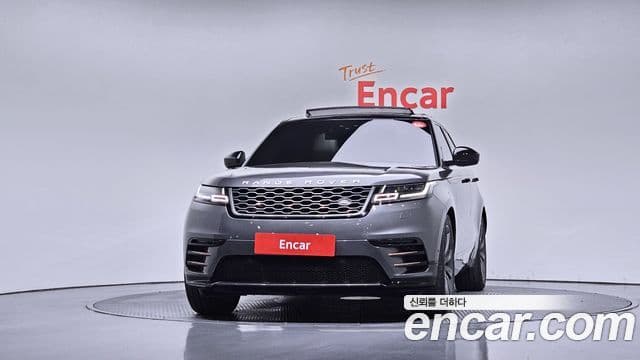 Land Rover Range Rover Velar 3