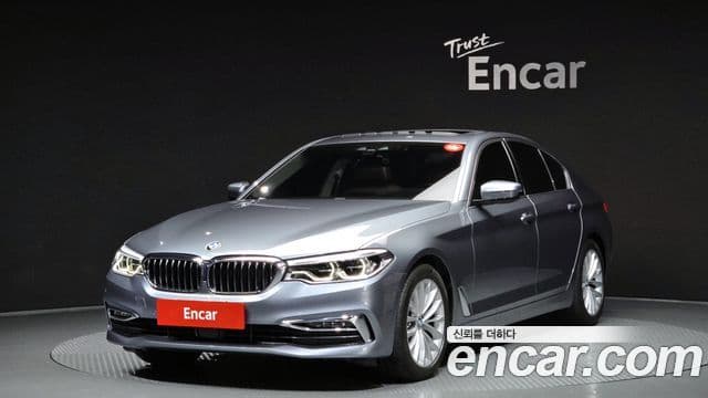BMW 5 Series (G30)