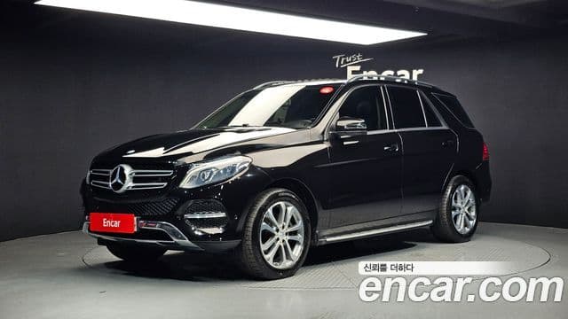 Mercedes-Benz GLE-Class W166