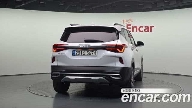 Kia Seltos 4