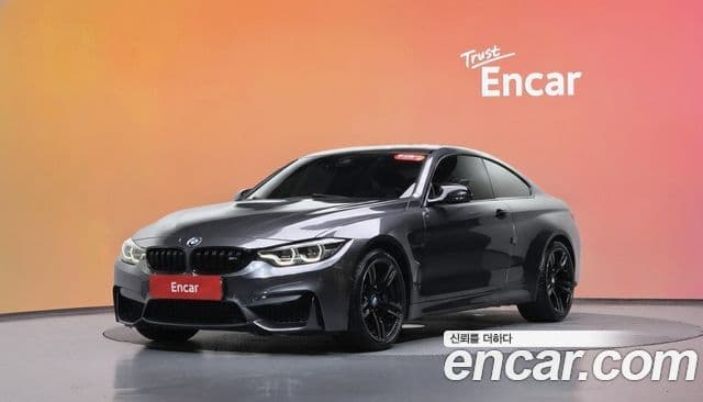 BMW M4 (F82)