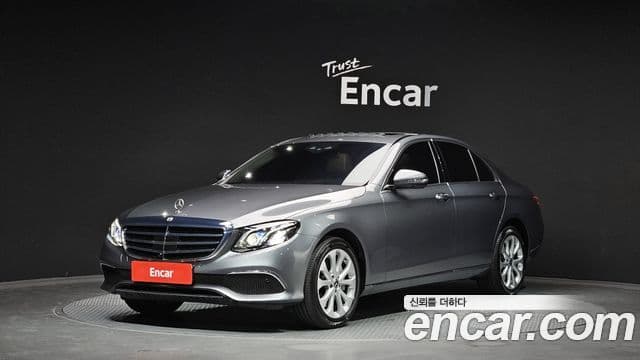Mercedes-Benz E-Class W213 1