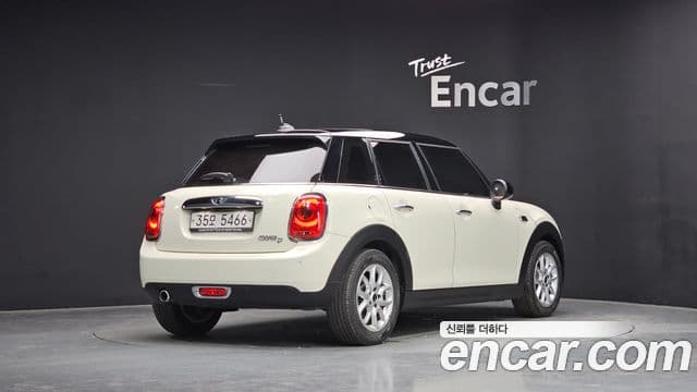 MINI Cooper D 2
