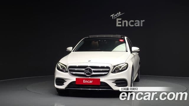 Mercedes-Benz E-Class W213 3